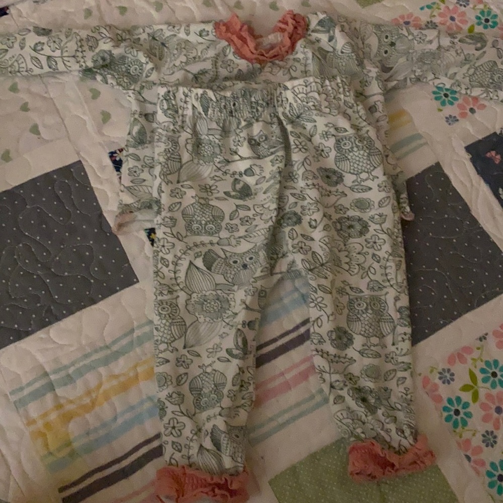 Mud pie pajama set